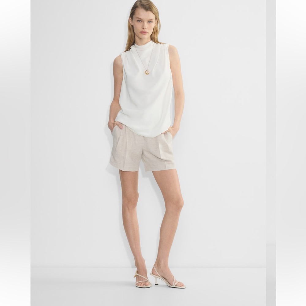 Aritzia effortless short